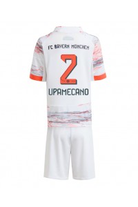 Bayern Munich Dayot Upamecano #2 Babyklær Borte Fotballdrakt til barn 2025-26 Korte ermer (+ Korte bukser)